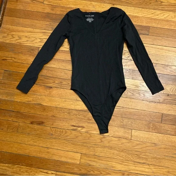 Everlane The Long-Sleeve V-neck Supima® Bodysuit (S) - Picture 2 of 7